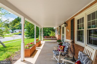 5230 Portsmouth Rd, Fairfax, VA 22032 - photo 4