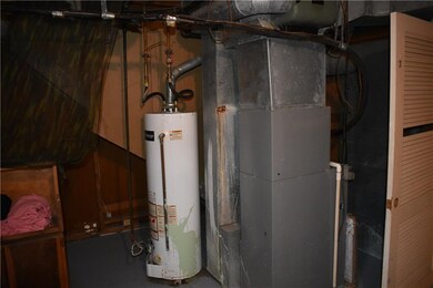 2322 Timbercrest Dr, Columbus, IN 47203 - photo 7