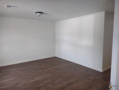 519 El Centro Ave, El Centro, CA 92243 - photo 7