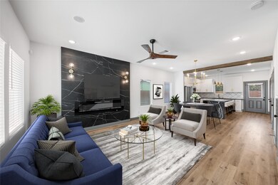 6813 Parkhurst Dr unit B, Houston, TX 77028 - photo 2