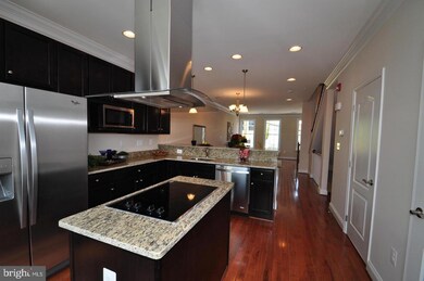 1448 Sumwalt Ct, Baltimore, MD 21230 - photo 3