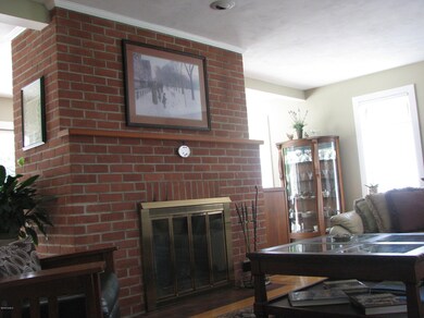 274 N Plain Rd, Great Barrington, MA 01230 - photo 4