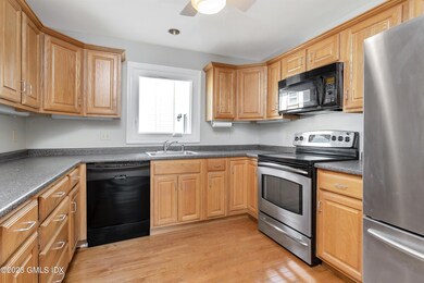 1111 Hope St unit 12, Stamford, CT 06907 - photo 6