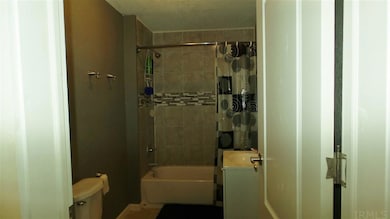 801 E 9th St, Auburn, IN 46706 - photo 4