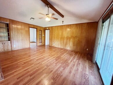 6922 Finch St, Houston, TX 77028 - photo 5