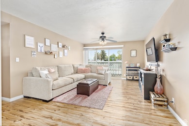 20 W Lester Ave unit 24, Murray, UT 84107 - photo 2