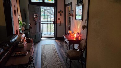 1314 S Lindsay St, Gainesville, TX 76240 - photo 6