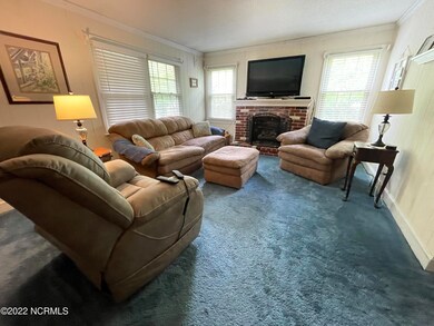 208 Fenton Place, Jacksonville, NC 28540