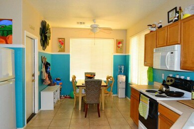 Eat-In Kitchen