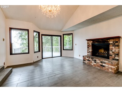 Living Room-Fireplace