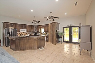 5710 Thousand Oaks Dr, Joshua, TX 76058 - photo 3