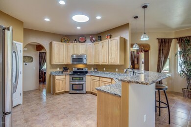 GORGEOUS KITCHEN 1