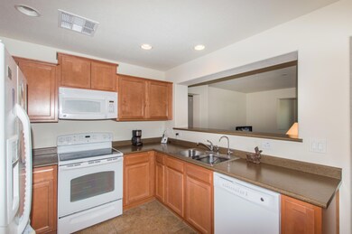 05 Kitchen