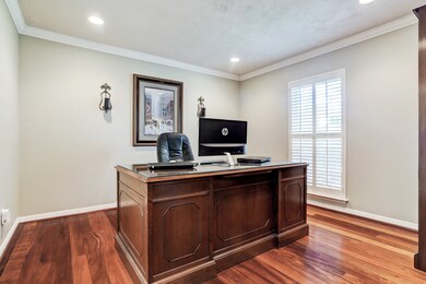 10015 Ella Lee Ln, Houston, TX 77042 - photo 4