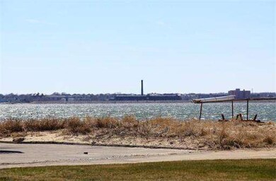 15 Beachwood St, Fairhaven, MA 02719 - photo 2