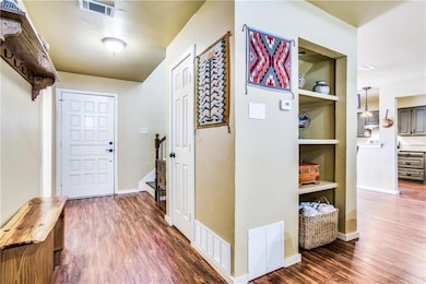 1726 Stonegate Dr unit 17, Denton, TX 76205 - photo 4