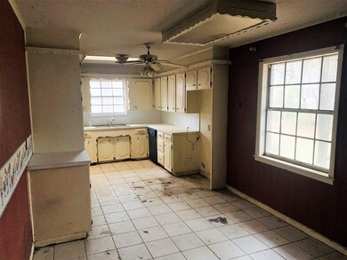 2 Fairground Ave, Texarkana, TX 75503 - photo 7