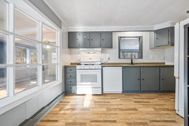 336 Lakeview Rd, Glenburn, ME 04401 - photo 5