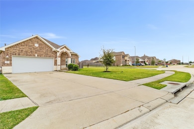 131 San Jacinto Dr, Baytown, TX 77523 - photo 3