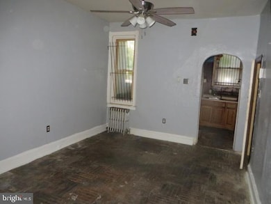 1424 N Corlies St, Philadelphia, PA 19121 - photo 2