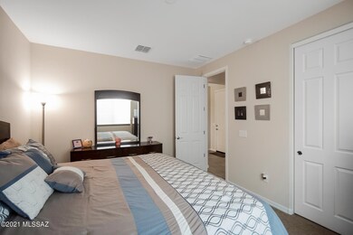 8753 N Big Ben Ln, Tucson, AZ 85742 - photo 7