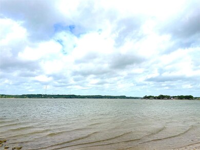 1325 E Lake Dr, Weatherford, TX 76087 - photo 4