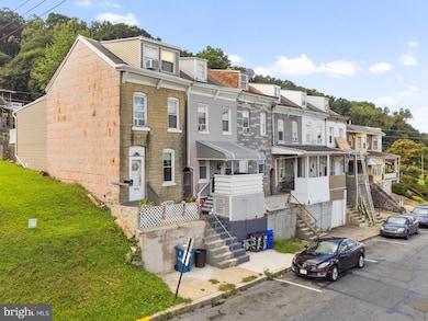 1626 Fairview St, Reading, PA 19606 - photo 3