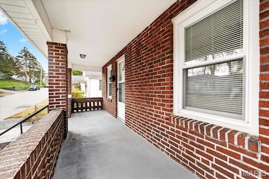 9969 Lark Ave, Saint Louis, MO 63125 - photo 2