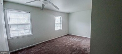 1950 Mayflower Dr, Woodbridge, VA 22192 - photo 3