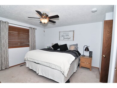 201 E 16th St, Lafayette, OR 97127 - photo 3