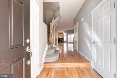 2566 Running Wolf Trail, Odenton, MD 21113 - photo 2