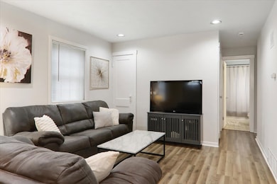 1812 Shady Crest St, Decatur, IL 62521 - photo 3