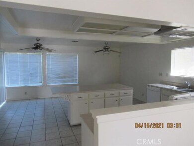 12695 Spring Valley Pkwy, Victorville, CA 92392 - photo 7