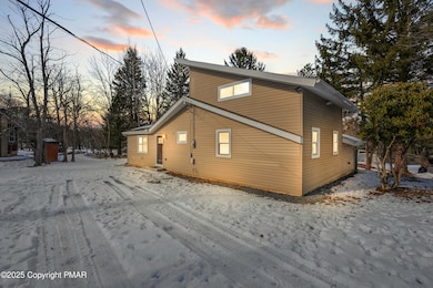 01-HomeView_Media-37_Highridge_Rd.-#1