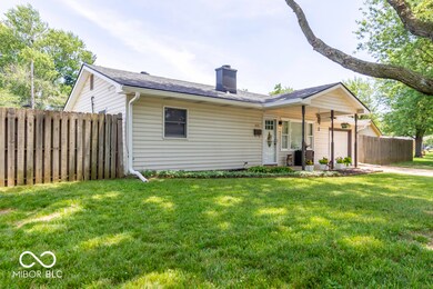 615 Hanover Dr, Whiteland, IN 46184 - photo 2