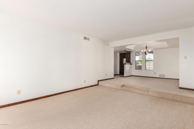 04-Formal living and dining rooms