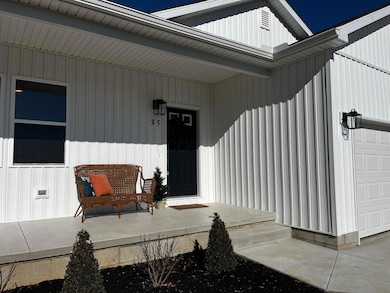 35 Pickett Ct, Chillicothe, OH 45601 - photo 2