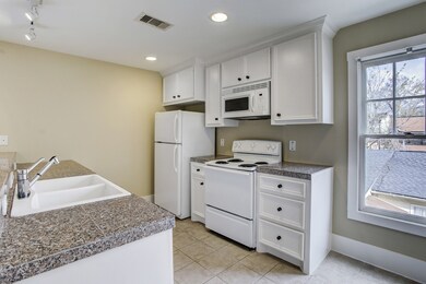 2504 Oxford St unit A, Houston, TX 77008 - photo 4