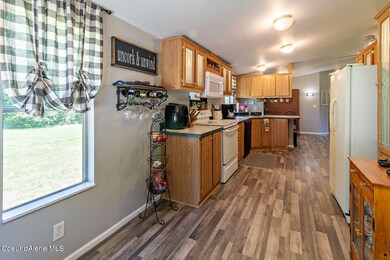 8100 E Forest View Rd, Athol, ID 83801 - photo 3