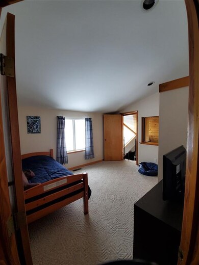 7641 Maple Grove Rd, Charlevoix, MI 49720 - photo 4