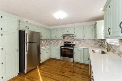 1609 Johnston Dr, Raymore, MO 64083 - photo 7