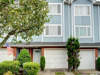 50 Pembrook Loop, Staten Island, NY 10309 - photo 2