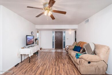 10343 W Caron Dr, Sun City, AZ 85351 - photo 4