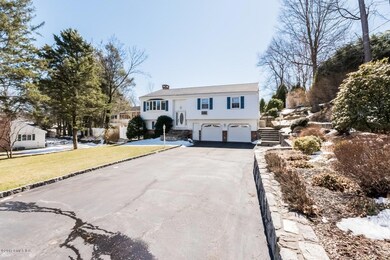 002-Front_View-3869166-medium