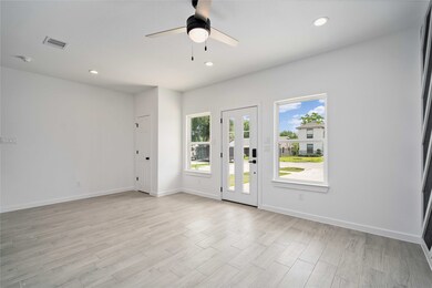 7114 Saint Augustine St, Houston, TX 77021 - photo 3