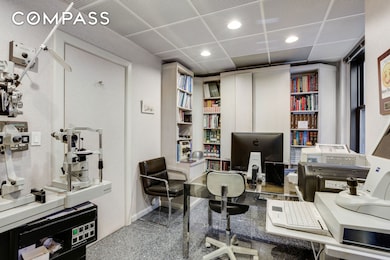 115 E 61st St unit 1C, New York, NY 10065 - photo 4