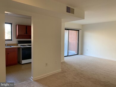 Takoma Phoenix unit 601, Takoma Park, MD 20912 - photo 2