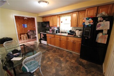 50 Tally St, Pawtucket, RI 02861 - photo 2