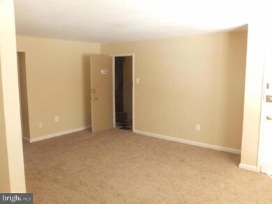 859 Old Lancaster Rd unit 10 A, Bryn Mawr, PA 19010 - photo 4