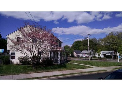 40 Daggett Ave, Pawtucket, RI 02861 - photo 3